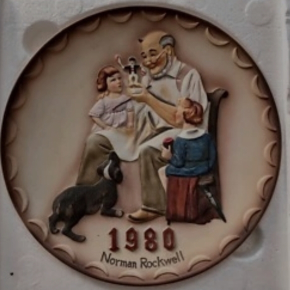 NORMAN ROCKWELL "The Toymaker" Porcelain Plate - 1980 1st Annual Collector Plate - Picture 3 of 9